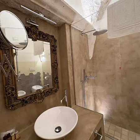 Opera Prima - Luxury Homes